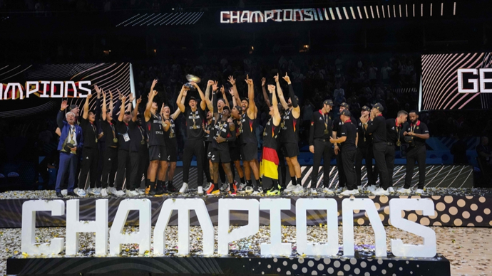 开云体育培训-欧锦赛十六强激情上演，各路球队拼尽全力