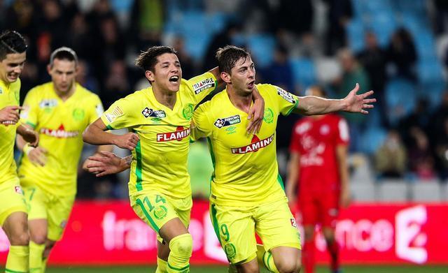 关于南特球队遭遇连败，保级形势不容乐观的信息