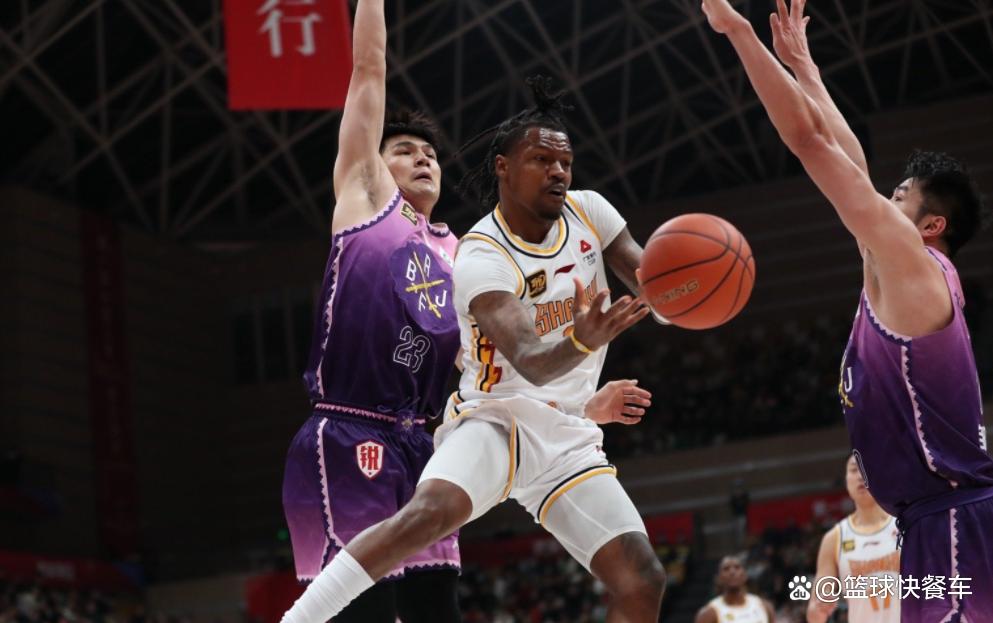 中部强队在淘汰赛中实现逆转晋级 中部强队在淘汰赛中实现逆转晋级